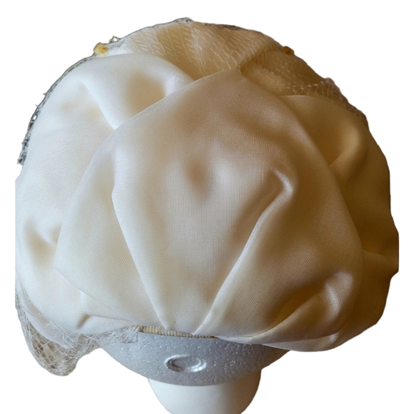 Vintage Ladies White Skull Cap with Face Netting Union Made in USA - Picture 4 of 6